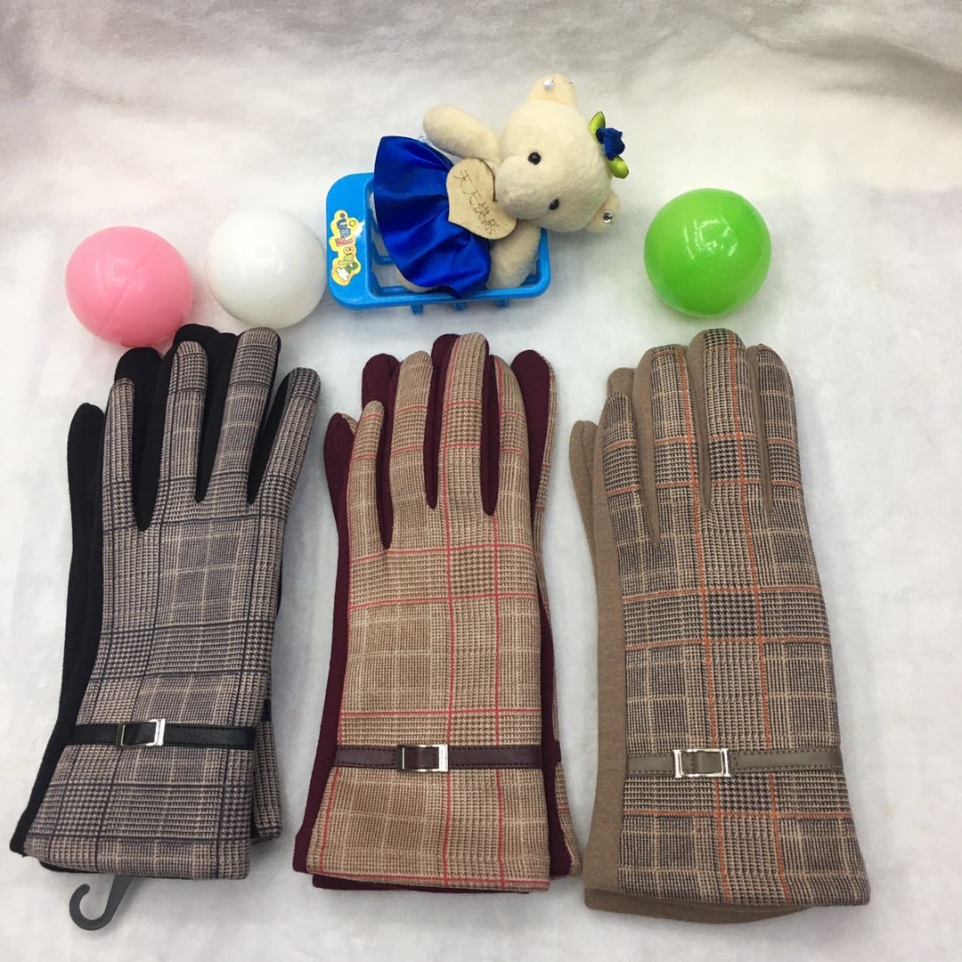 Manufacturer's best-selling direct sales outdoor leisure sports cycling and skiing gloves, winter fashionable men's style, warm, anti-slip and cold-proof Specification image