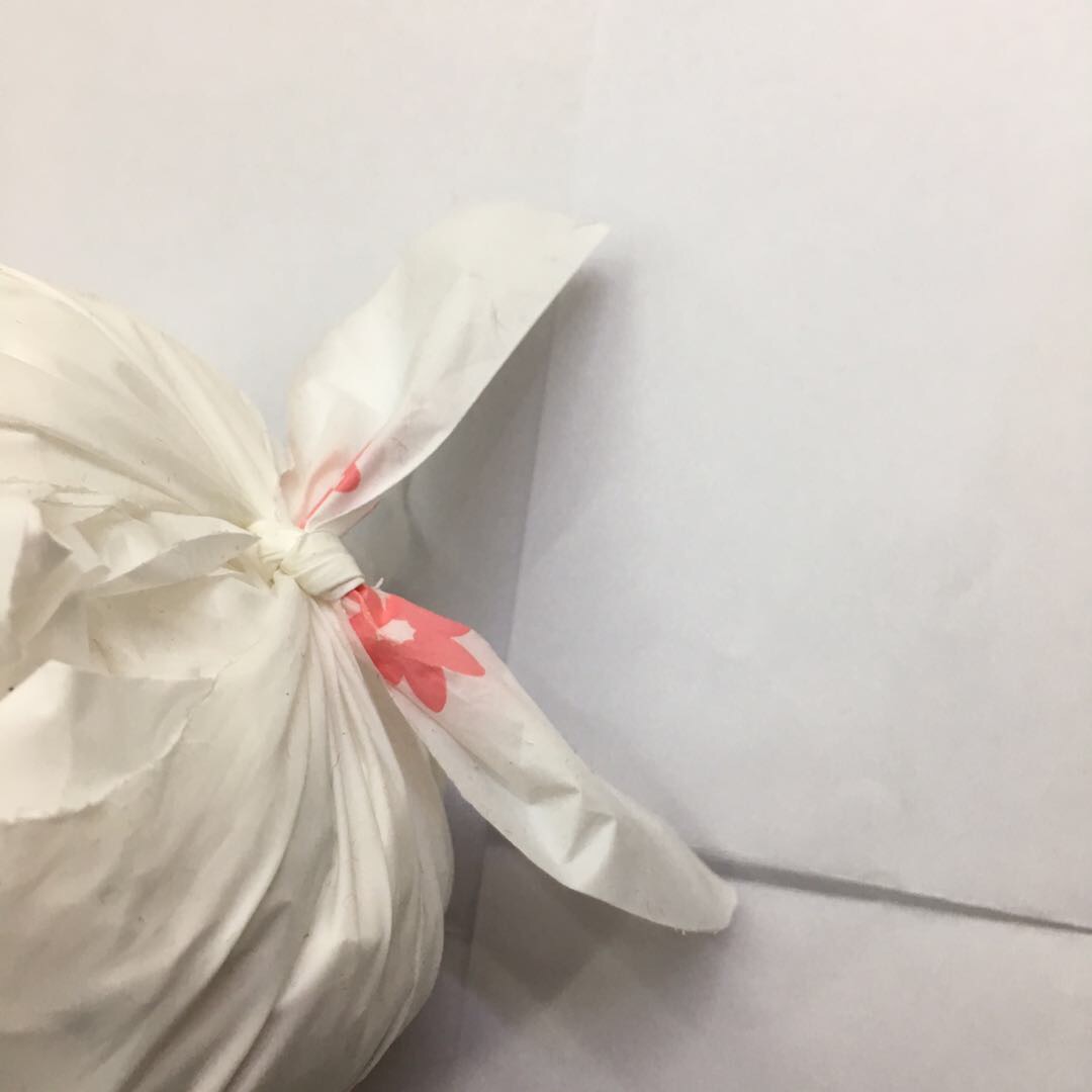 厂家直销火热卡通小兔兔便携式手提塑料环保袋细节图