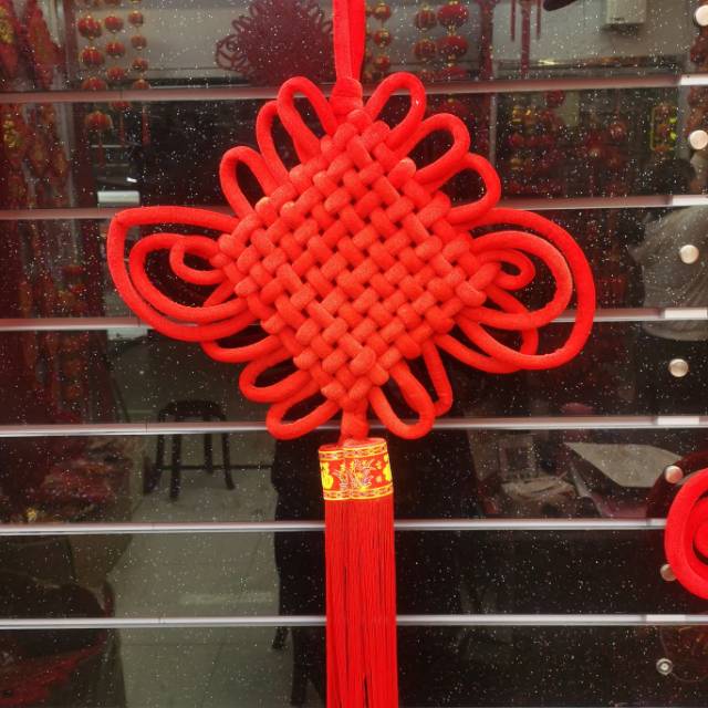 1.5cm Ten Chinese knots with tassels