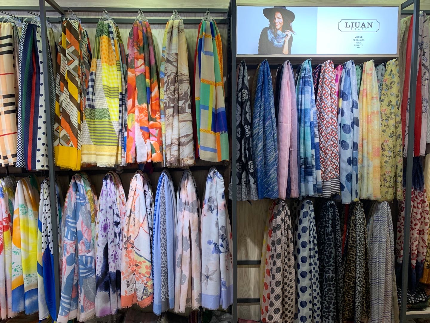 Yiwu Liu 'an Clothing Co., LTD describe pic - 2