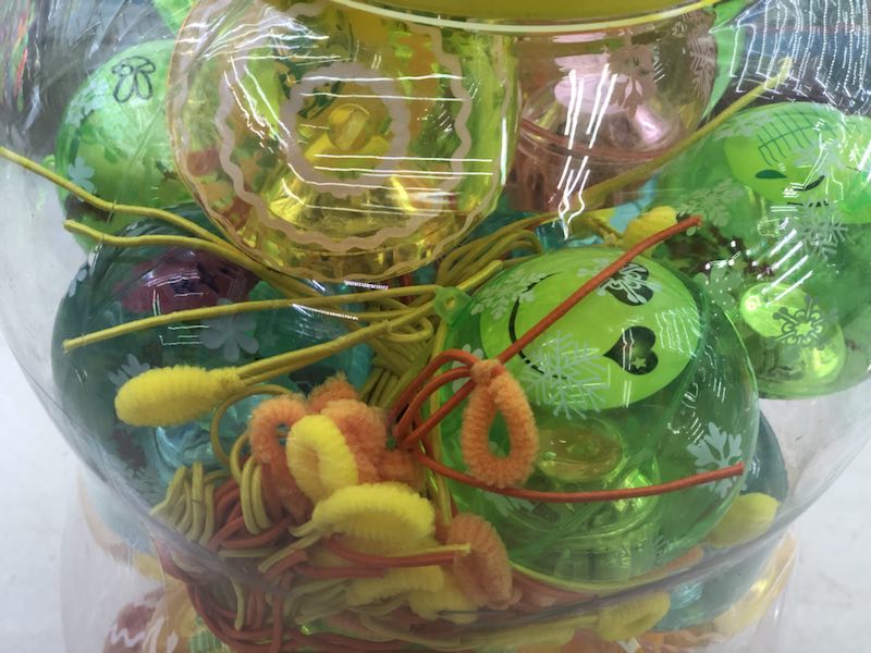 奶瓶装6.5cm发光弹力球带绳款TPU材质儿童玩具 Specification image