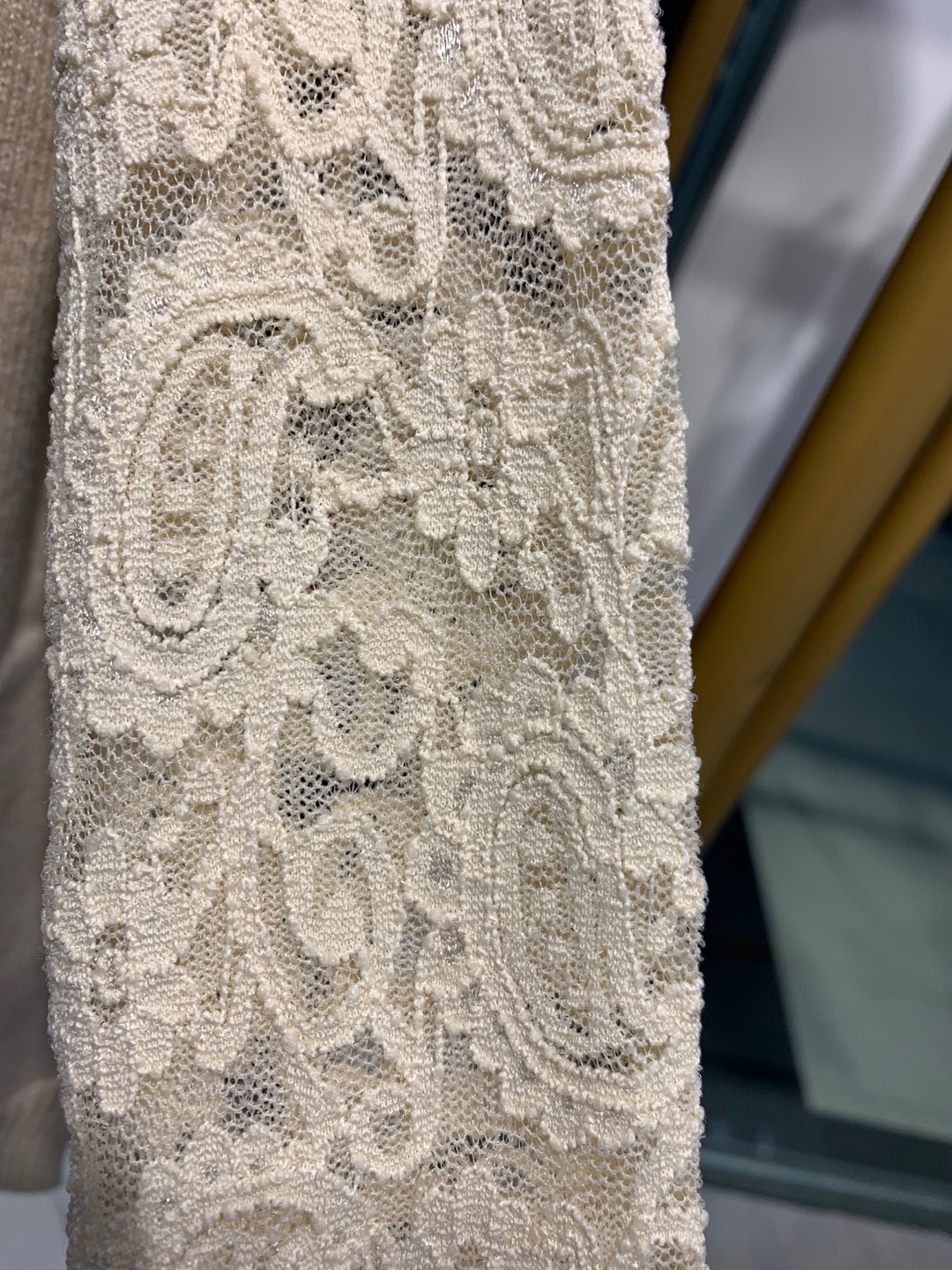 Loose lace-trimmed sweater for women Specification image