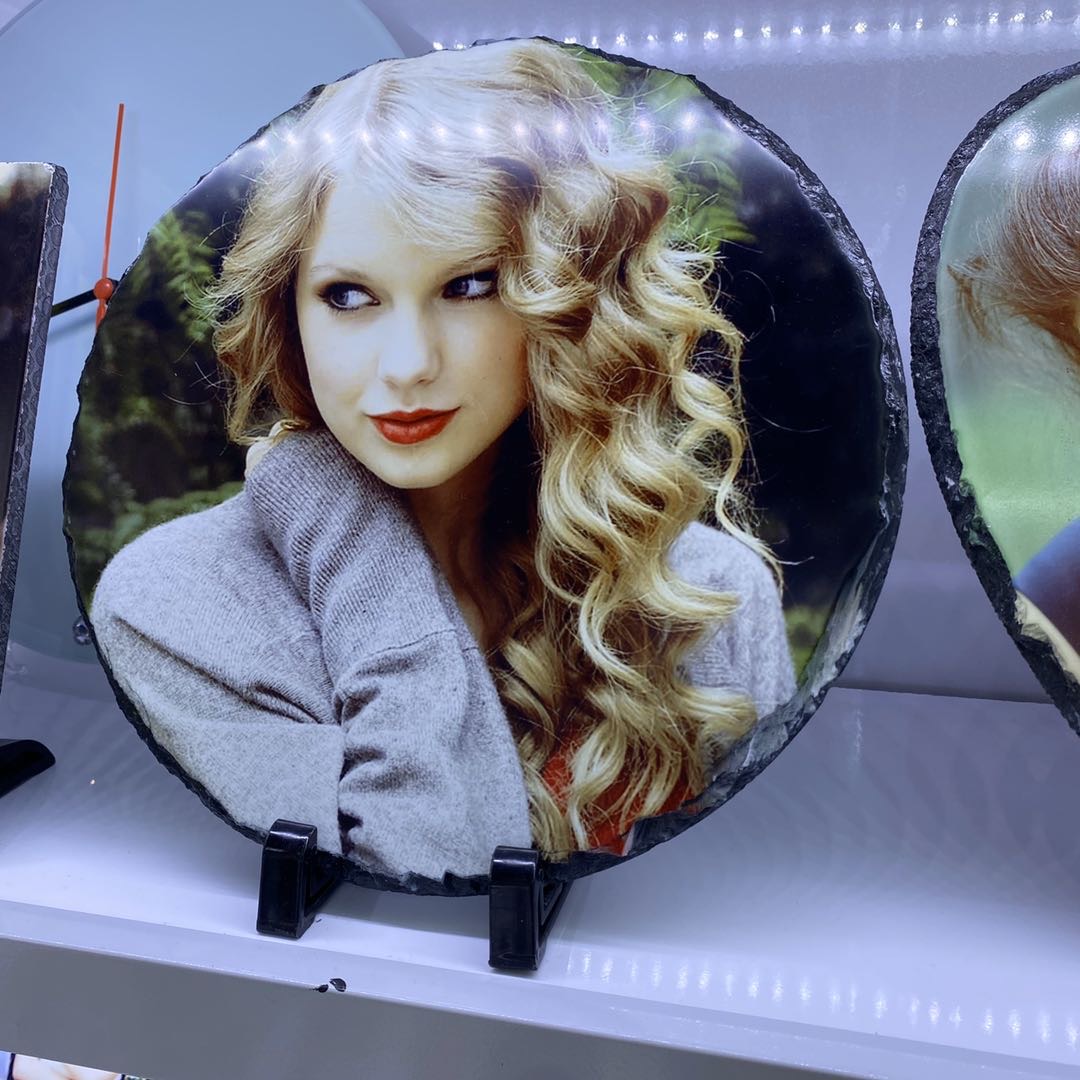 The granite circular decorative item stand is integrated