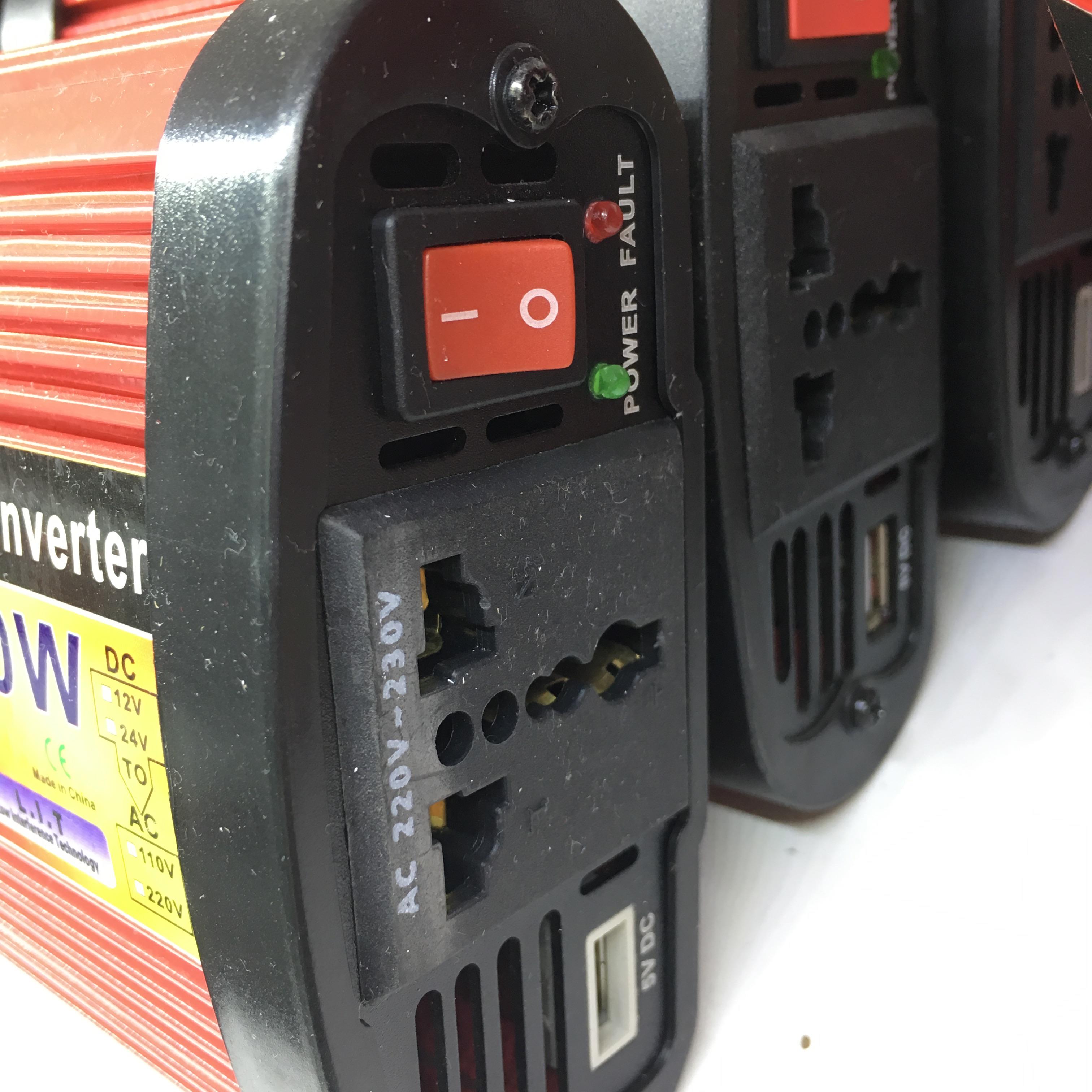 Sako300w Inverter 12V To 220V Car Power Supply Household Power Converter Specification drawing