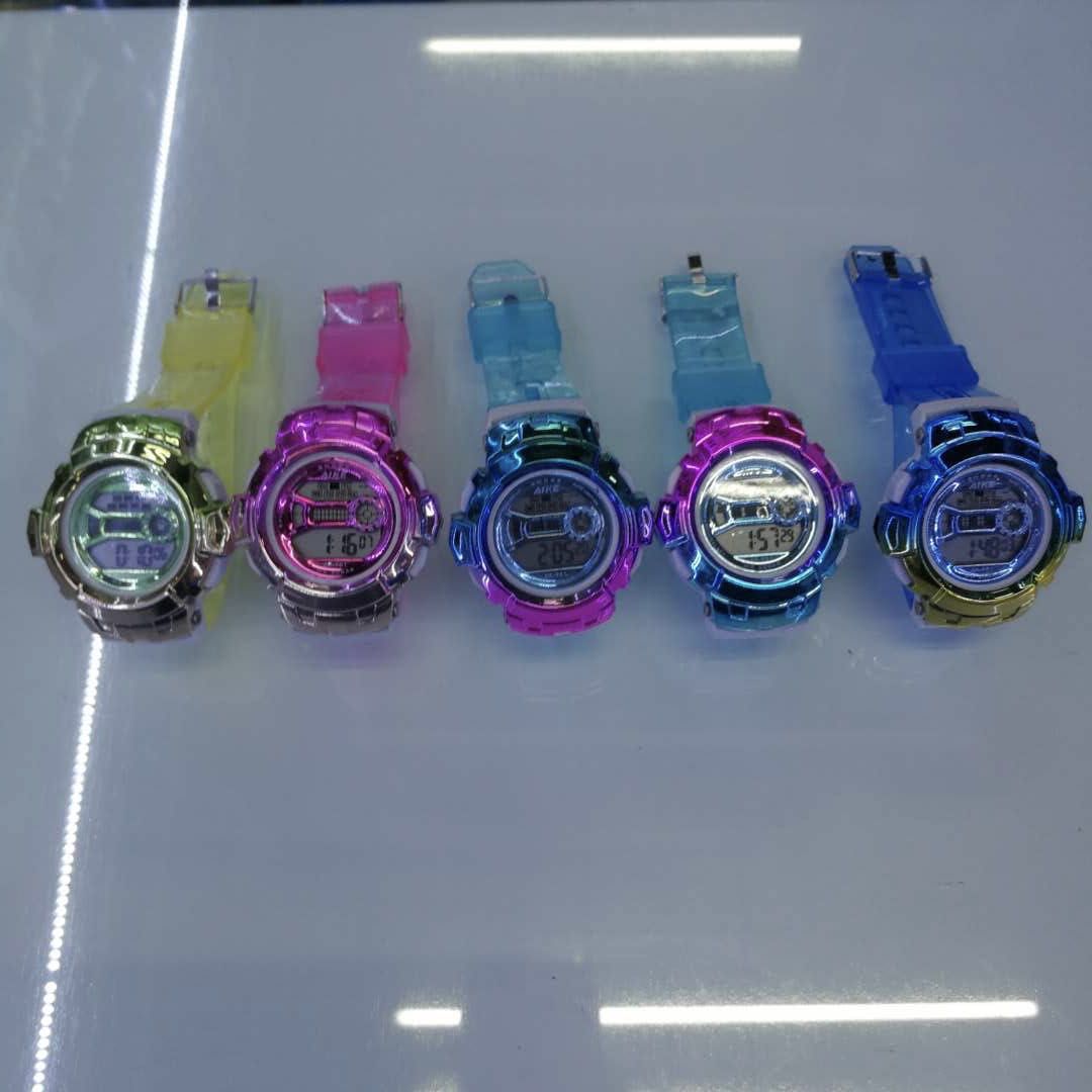 童手表指针式防水防摔运动大童电子表男生小学生男童男孩