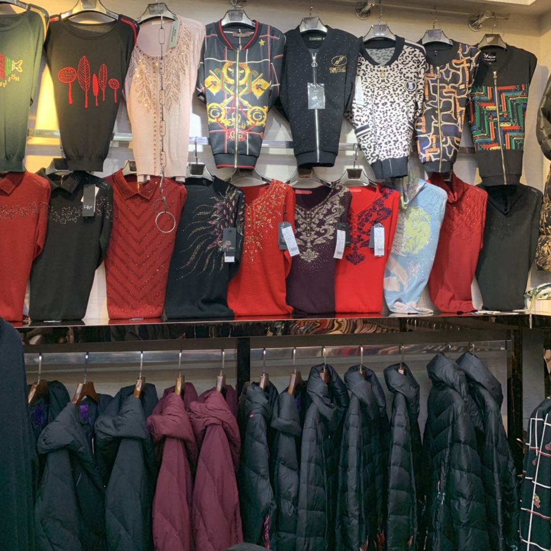 Gold Medal Lady describe pic - 3