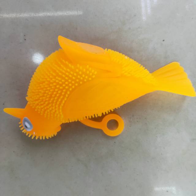 Plastic little bird Fluffy ball entertainment toy for children thumbnail