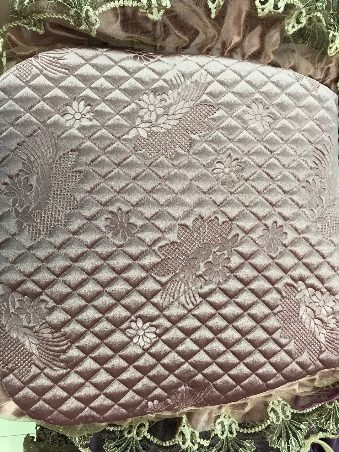 Solid color floral embossed plaid quilting with lace braided lace cushion