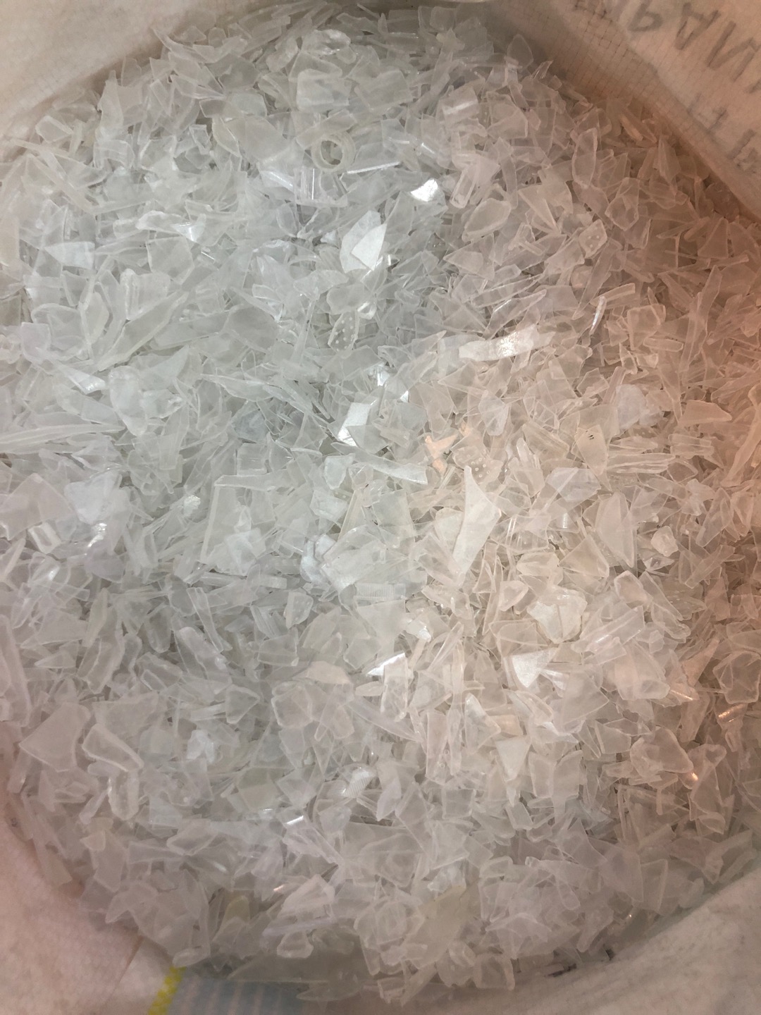 湖北罗子塑业白色透明粉碎料一级透苯（回料）
