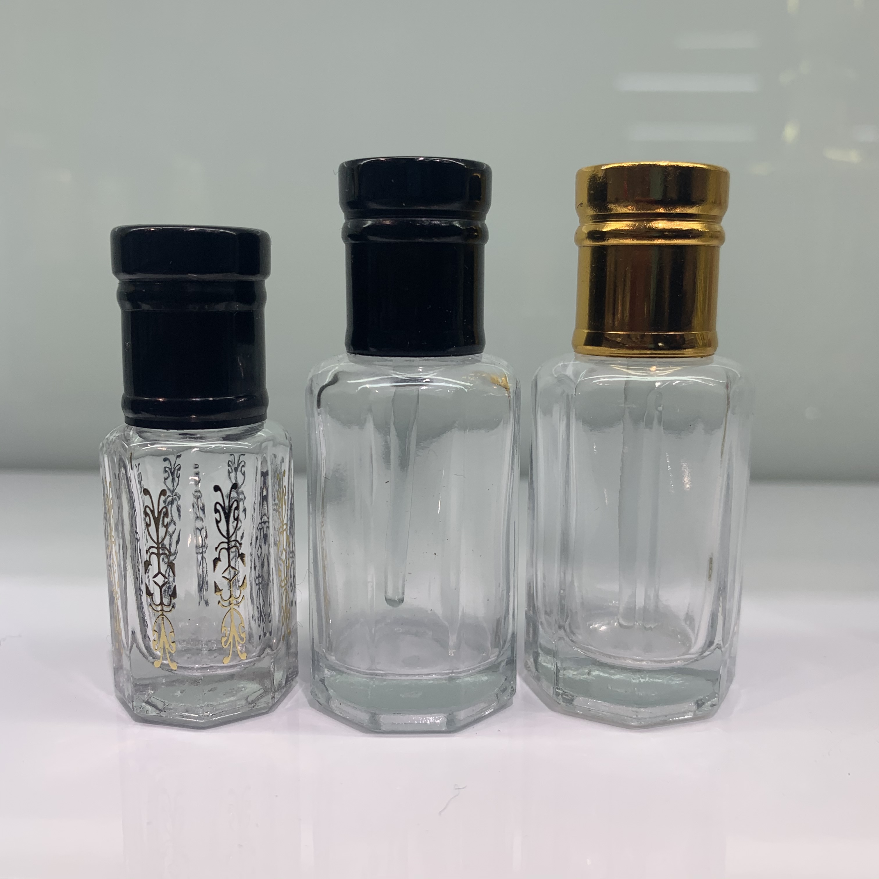 香水分装瓶喷雾玻璃空瓶方瓶子耐高温不易破碎多规格可定制