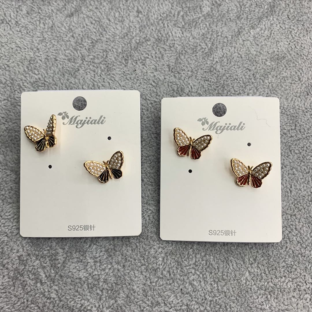 韩版网红个性蝴蝶耳钉女简约耳环新款潮清新百搭耳饰品