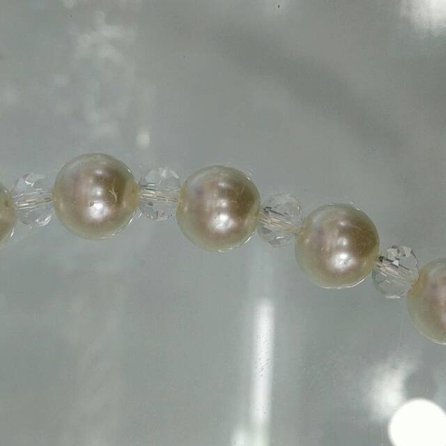 A creative female pearl necklace with a simple and elegant imitation pearl collarbone. A birthday gift for a girl from Jiuxiang Accessories. The 1104 pearl necklace is from Europe and America details Picture