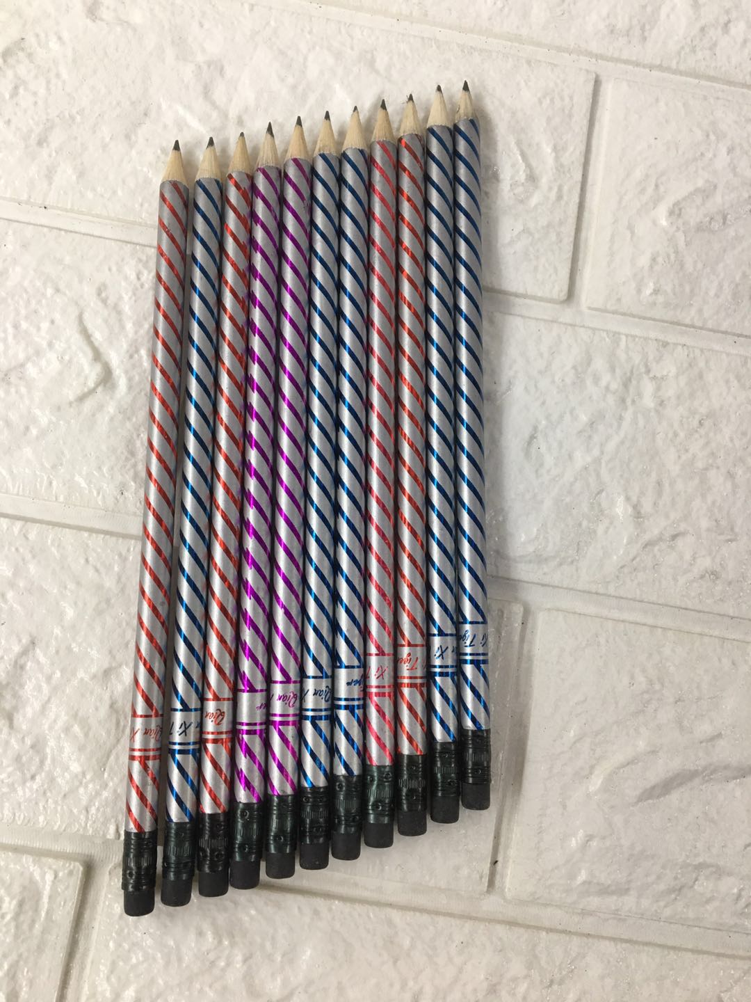 24支PVC合装旋转HB皮头铅笔学习用品