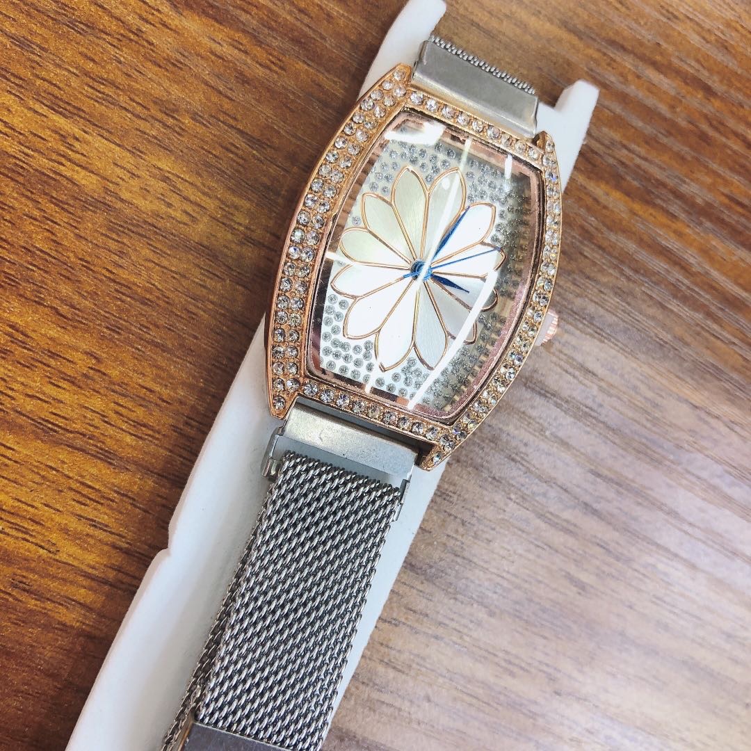Silver watch for girls, high school students, trendy electronic mechanical quartz ladies, genuine and powerful waterproof black technology women's watch details Picture