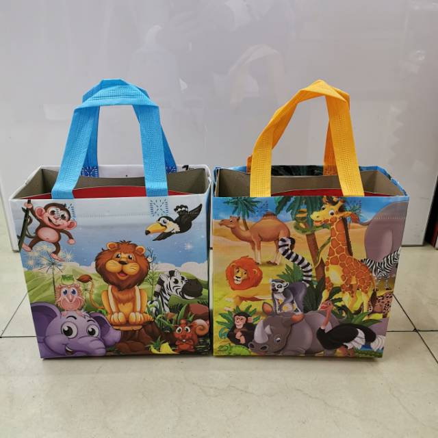 Laminated cartoon animal three-dimensional bags, handbags, gift bags details Picture