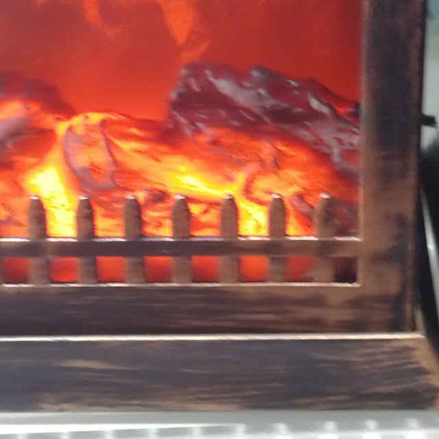Retro American-style fireplace night light simulation flame interior decoration details Picture