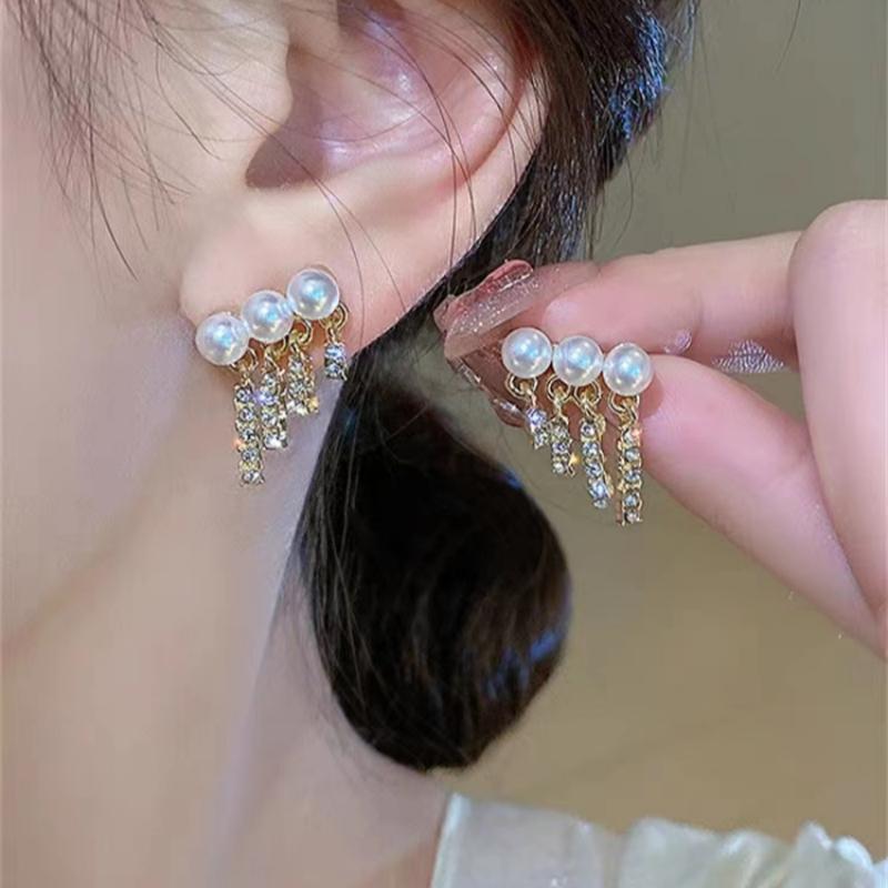 刘诗诗同款珍珠耳钉小众设计感轻奢高级感气质简约超仙百搭耳环女