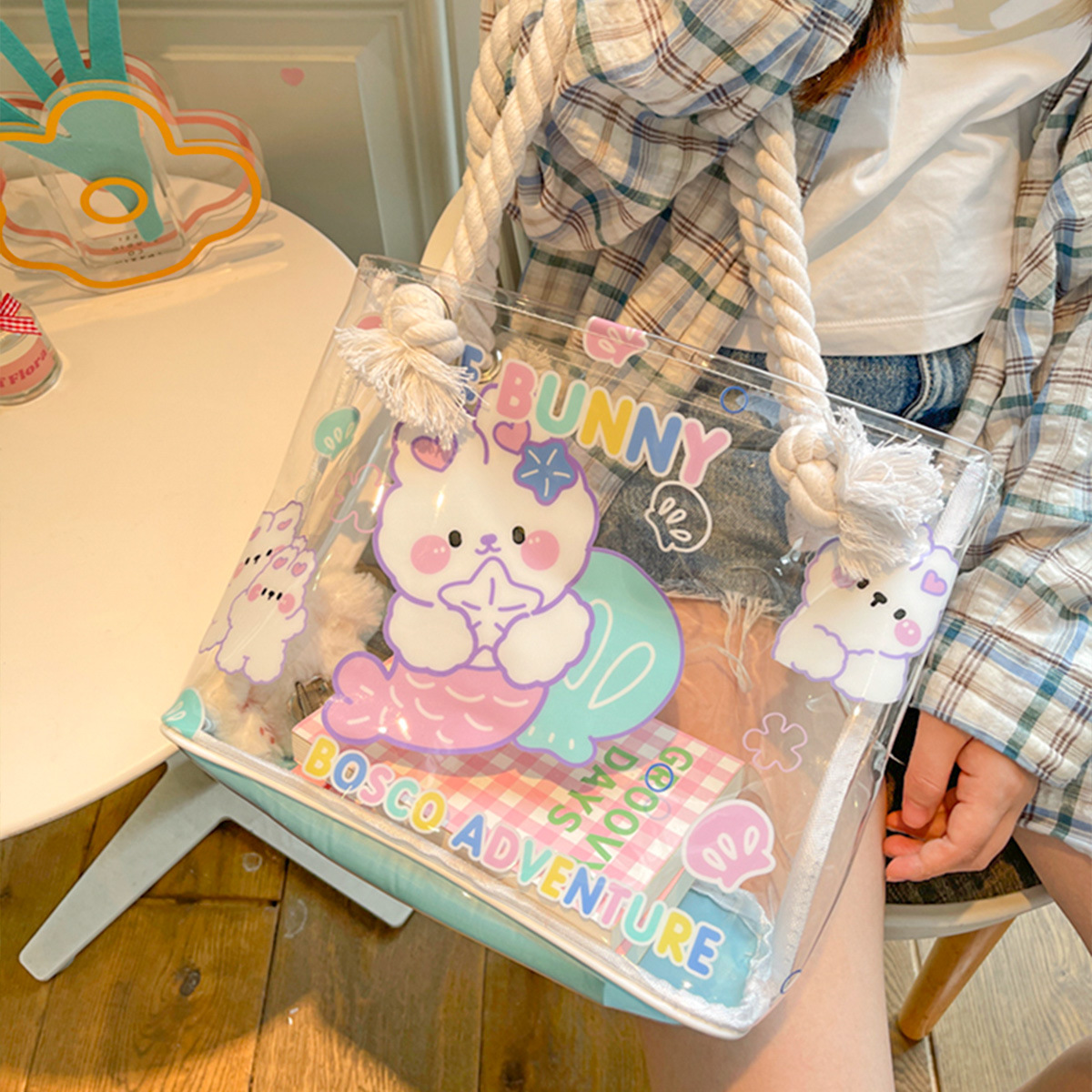 Art Blue creative ins beach bag PCV transparent handbag storage bag Cute girl heart niche waterproof satchel Specification drawing