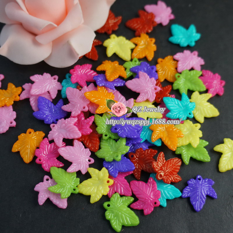 DIY children's jewelry accessories: acrylic leaves, hanging holes, simulated plastic leaves, small maple leaves Specification image