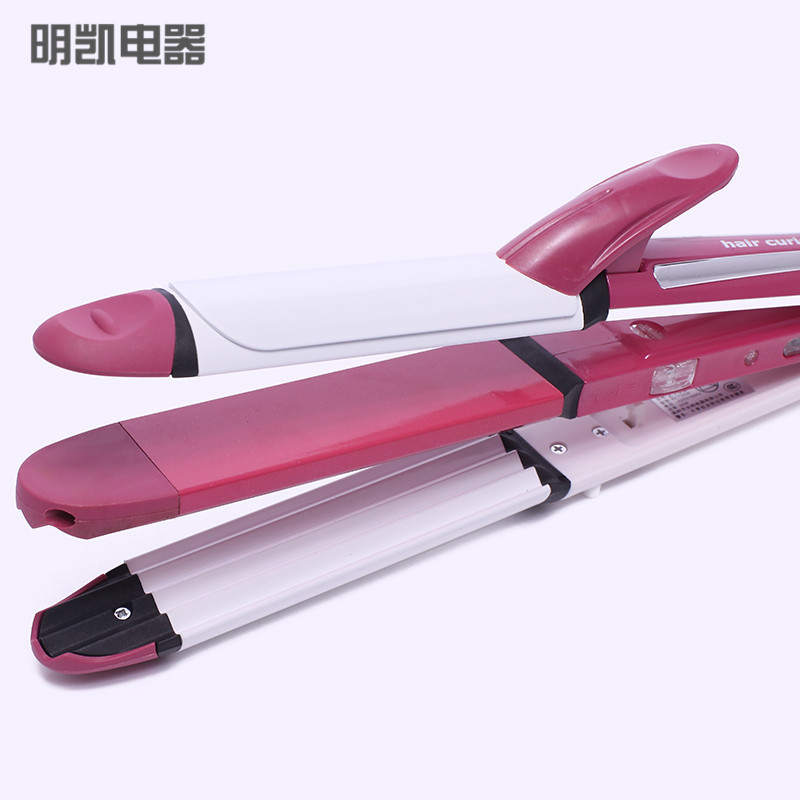 Wholesale of three boxes of large curling irons with built-in pear blossom air bangs and hair care products from the manufacturer