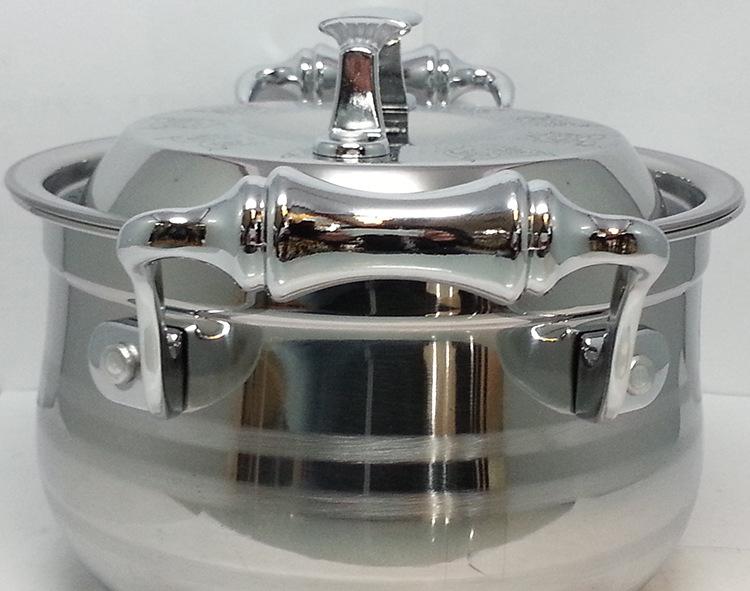Factory direct sales of stainless steel magnolia pot, thickened double-bottom soup pot, European-style all-steel lid pot, high-end gift pot Application Scenario