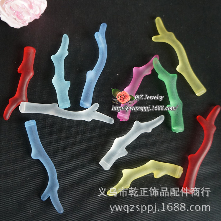 Factory direct sales of frosted hanging hole leaf beads DIY accessory materials, colorful branch dragon horn shaped loose beads 35mm details Picture