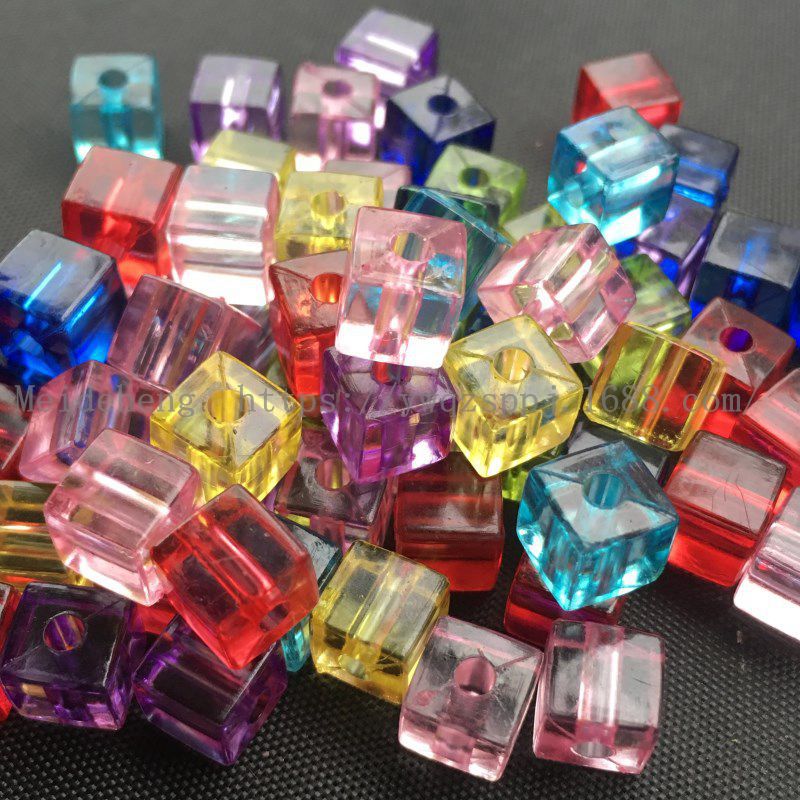 Yiwu Meideheng 7mm transparent acrylic square beads DIY handcrafted accessories diamond decoration materials Application Scenario