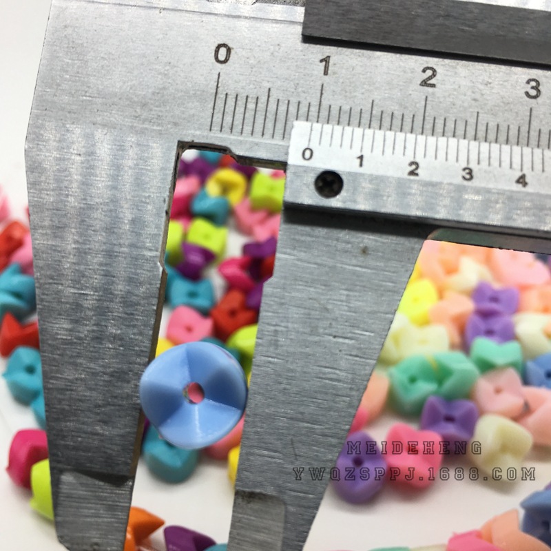 DIY acrylic plastic gear beads children's creative bead set box material educational splicing free combination toy Item Picture