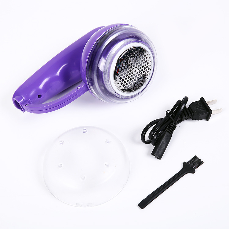 The Star Super 208 hair clipper is powerful and comes with two blade heads. It's a cost-effective home cartoon-shaped gift machine details Picture