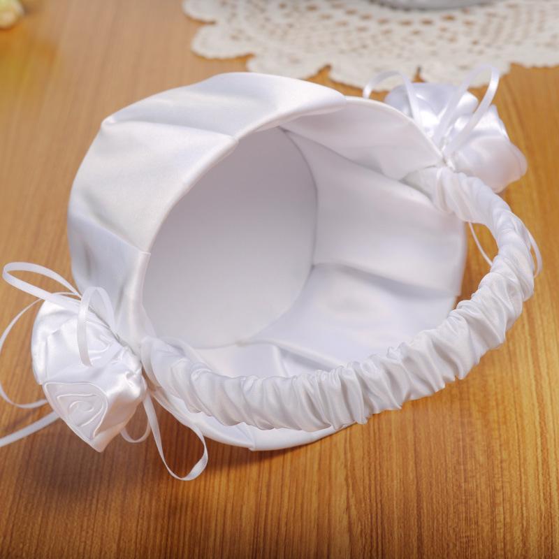 Factory direct supply of Western-style wedding flower buds, fabric flower girls, flower baskets, creative and simple bride flower baskets, wedding shooting props Specification image