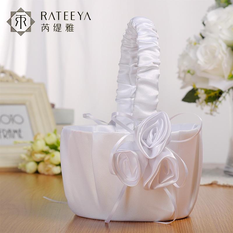 Factory direct supply of Western-style wedding flower buds, fabric flower girls, flower baskets, creative and simple bride flower baskets, wedding shooting props