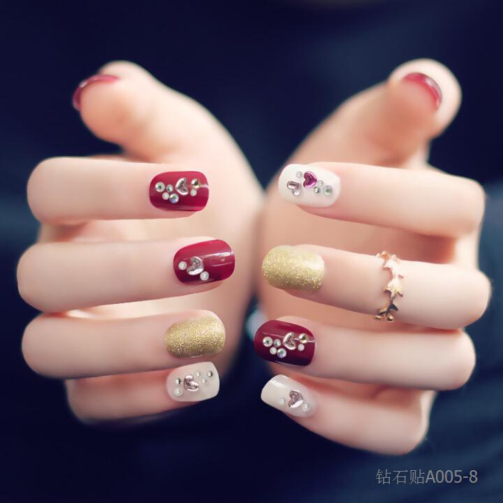 Diamond nail stickers, super shiny Japanese design, diamond stickers, self-adhesive nail drill, in stock, wholesale and customization Application Scenario