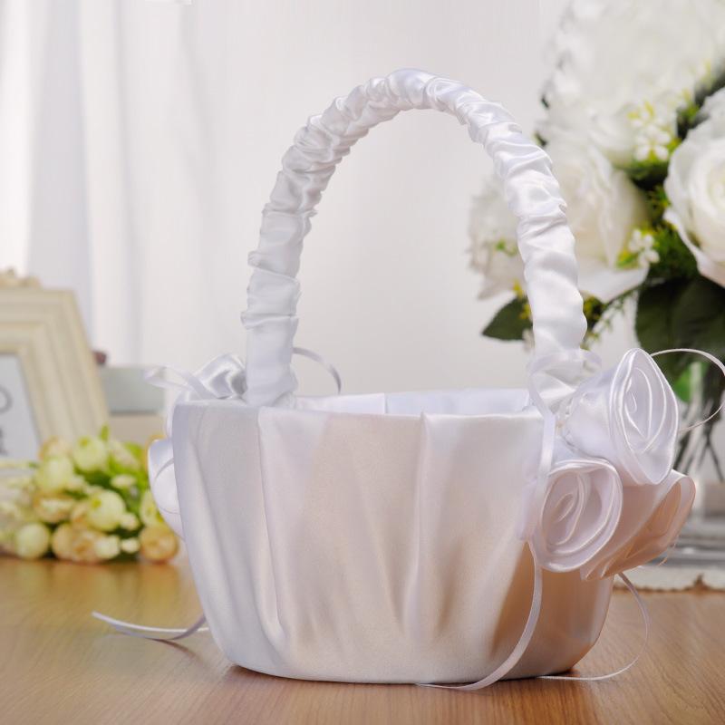 Factory direct supply of Western-style wedding flower buds, fabric flower girls, flower baskets, creative and simple bride flower baskets, wedding shooting props details Picture