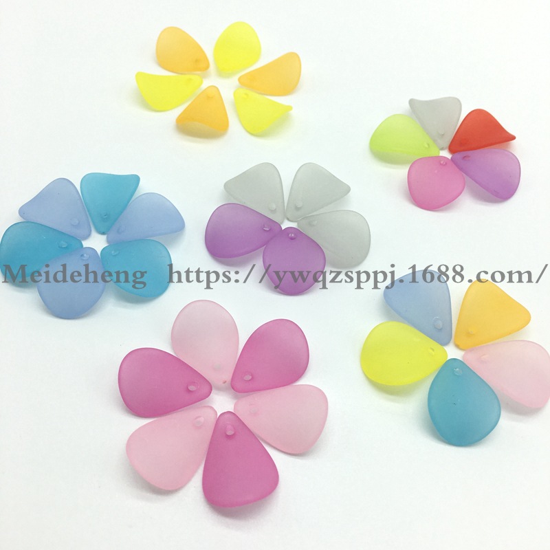 Ancient-style palace flower hairpins, leaf hair accessories, diy acrylic frosted flower headwear materials, colorful fan-shaped petals Application Scenario