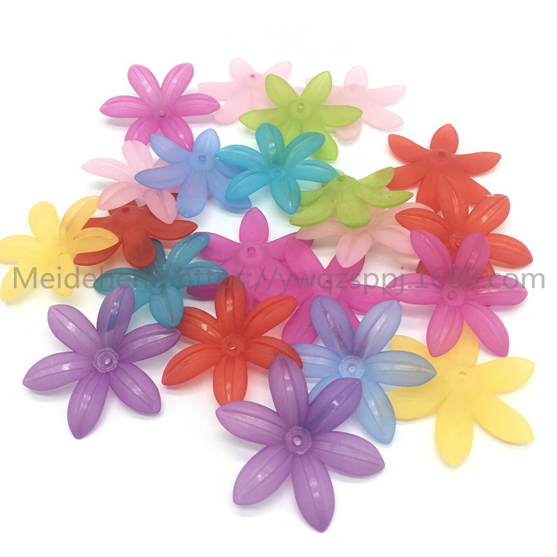 Yiwu frosted flower and leaf six-leaf flower bride's updo, handcrafted hair flowers, hair hairpins, Korean-style wedding hair accessories, earrings and accessories details Picture