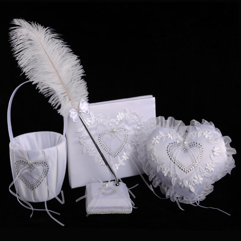 Wedding product manufacturer directly supplies Western-style wedding supplies set, wedding three-piece set, ring pillow, feather sign-in pen, sign-in book wholesale undefined