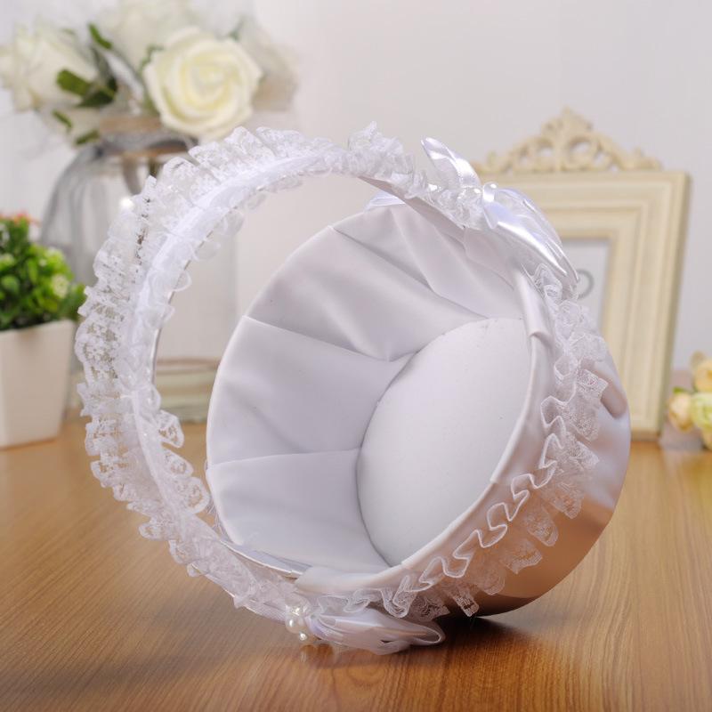 Western-style wedding, white lace trim, creative bow, bride's wedding candy basket, flower boy scattering flowers, wedding props Specification image