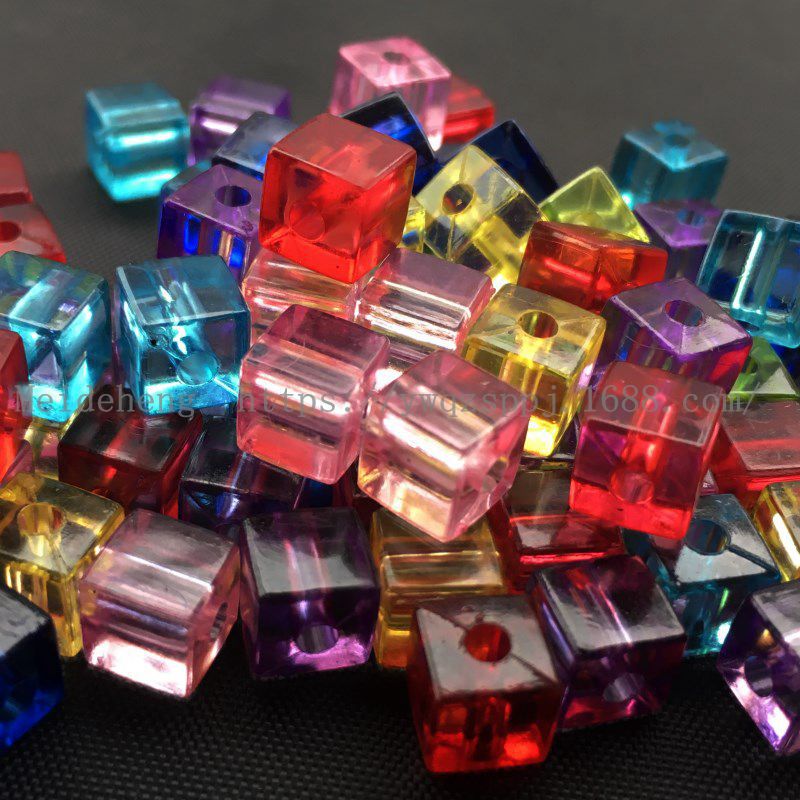 Yiwu Meideheng 7mm transparent acrylic square beads DIY handcrafted accessories diamond decoration materials Specification image