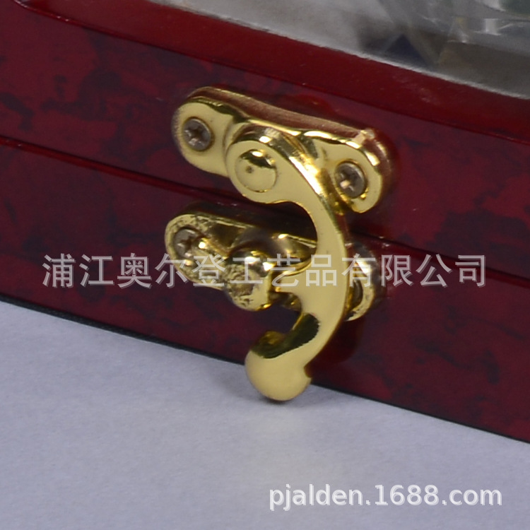 zakka essential oil wooden box, transparent glass wooden box, display wooden box processing and customization, baked paint square packaging box customization Application Scenario