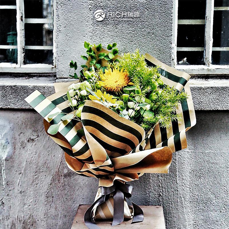 Ruiqu's new horizontal and vertical printed kraft paper for flower shops, bouquets, fresh flowers, packaging materials, and floral tools Application Scenario