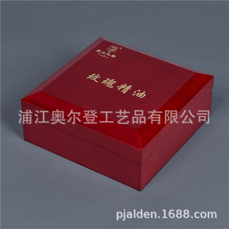 Factory direct sales of high-end square flip-top crystal perfume bottle, wooden box set, perfume essential oil gift, wooden packaging details Picture