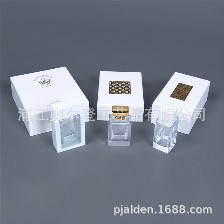 White small wooden box, accessory box, jewelry gift box, lacquered packaging box, custom-made essential oil bottle, crystal perfume bottle, wooden box Specification image