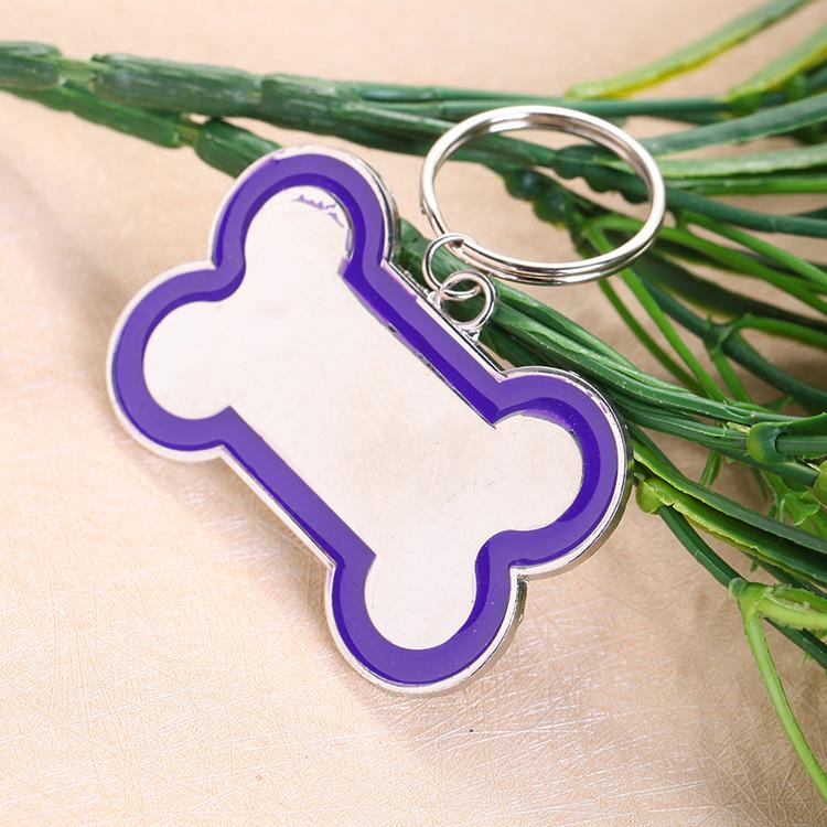 Pet supplies, pet supplies, direct sales from Fengpei Foreign Trade Factory. Zinc alloy dog tag accessories, bone-shaped pet tag pendants, anti-loss identity tags Application Scenario