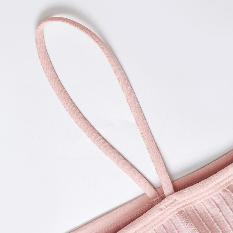 New sexy one-line ribbed bra with anti-glare thin shoulder straps, seamless strapless beauty backstrap and chest cushion underwear for teenage girls Specification image