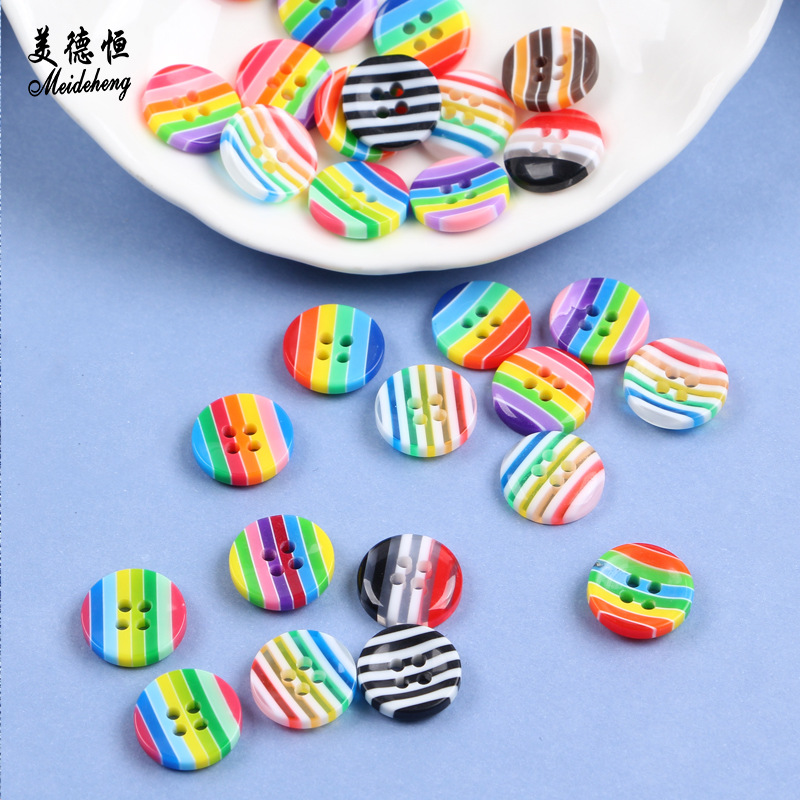 彩虹色樹脂配件珠子 襯衣扣子雙孔七彩紐扣珠diy飾品配件散珠批發