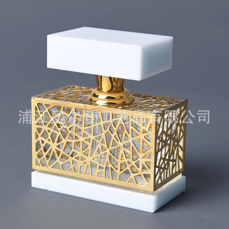 创意乳白K9水晶精油瓶子30ml滴管香水瓶车载迷你香水瓶