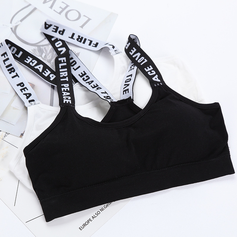 Classic English letter thickened, oversized, chess-hugging, chess-spreading, running, yoga, shockproof, comfortable, sweat-absorbing short sports underwear