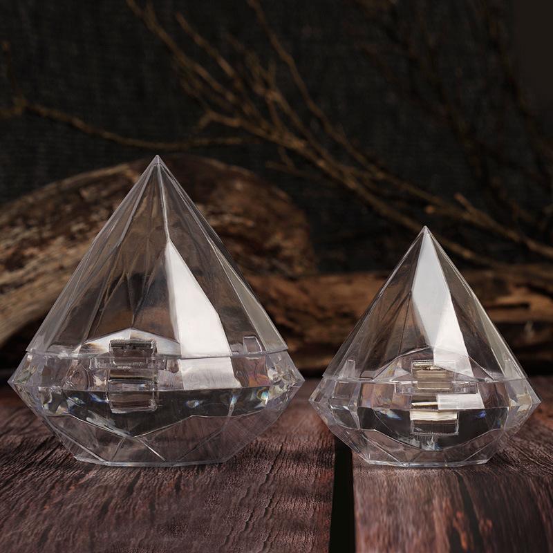 Wedding products, food-grade wedding supplies, creative crystal diamond-shaped candy boxes, various-sized transparent plastic wedding candy boxes Specification image