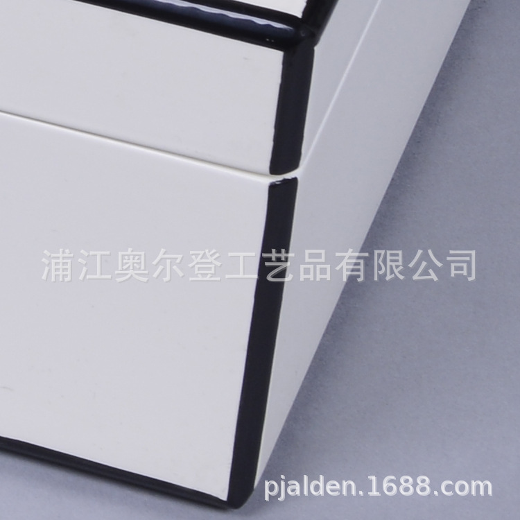 Black border line color matching white wooden box, universal lacquered wooden box, custom-made essential oil packaging wooden box, jewelry gift box Specification image