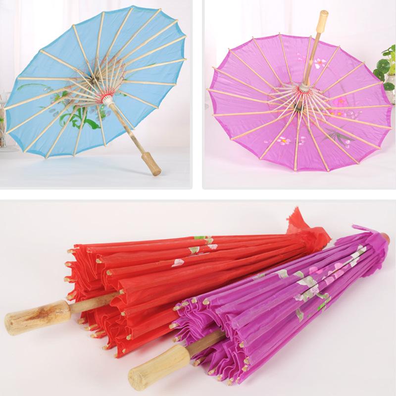 Wedding products, wedding products, wedding products, wedding products, wedding products, creative oil-paper umbrellas, silk cloth wooden handle umbrellas, Chinese-style ceiling decorative umbrellas, retro stage cheongsam performance craft umbrellas details Picture